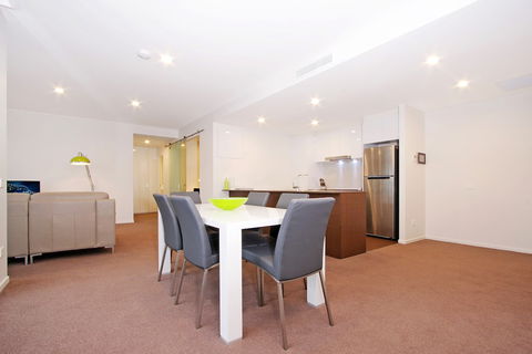 Accommodate Canberra - IQ - Braddon - Kingaroy Accommodation 6
