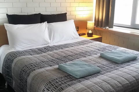 White Manor Motel - Kingaroy Accommodation 2