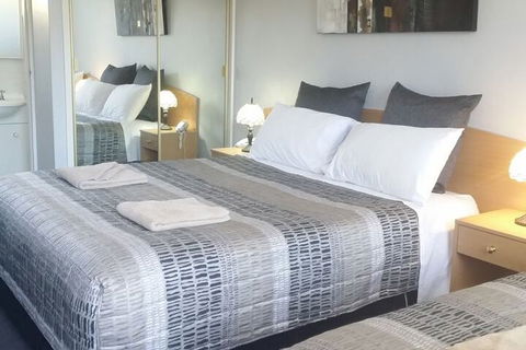 White Manor Motel - Kingaroy Accommodation 1