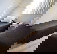 Glenelg Holiday Apartments- Corfu - Kingaroy Accommodation