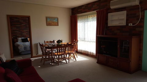 Tocumwal All Seasons - Kingaroy Accommodation 3