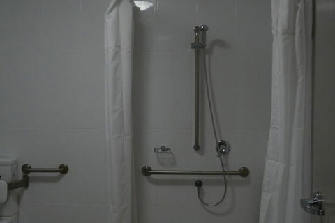 Castle Crest Motel - Kingaroy Accommodation 2