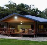 Coconut Beach House - Kingaroy Accommodation
