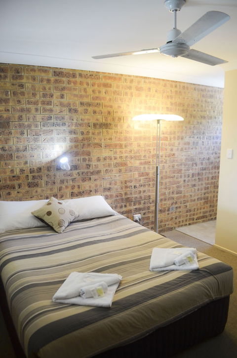 Golden Beach Motor Inn - Kingaroy Accommodation 5