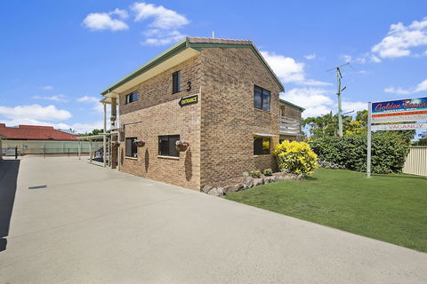 Golden Beach Motor Inn - Kingaroy Accommodation 0