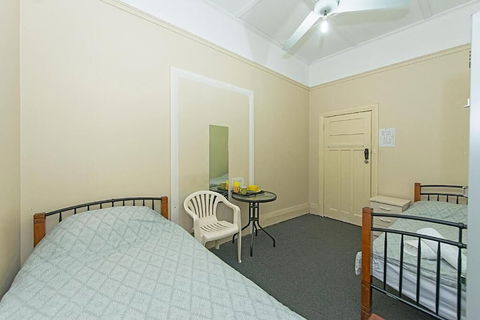 Victoria Park Lodge - Hostel - Kingaroy Accommodation 6
