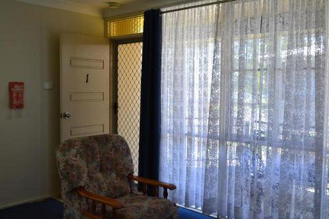 Sundial Holiday Units - Kingaroy Accommodation 7