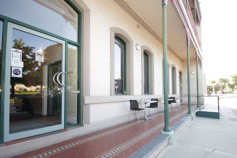 Mitchell River Tavern - Kingaroy Accommodation 1