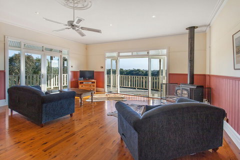 Hopkins River Homestead - Rejuvenate Stays - Kingaroy Accommodation 6