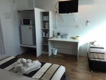 Proserpine Motel - Kingaroy Accommodation 1