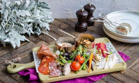 Garden Court Restaurant - Kingaroy Accommodation 5