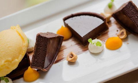 Garden Court Restaurant - Kingaroy Accommodation 7