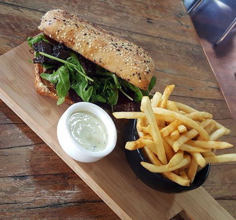Top Pub Bistro - Kingaroy Accommodation 3