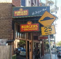 Burgers On Broadway - Kingaroy Accommodation