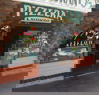 Anna  Sam Pizzeria Restaurant - Kingaroy Accommodation