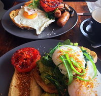 Dan's Coffee Haus - Kingaroy Accommodation