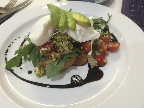 T-Table - Kingaroy Accommodation 0