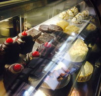 Blue Box Cafe'  Pattisserie - Kingaroy Accommodation