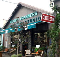 Flying Spanners Gallery - Kingaroy Accommodation