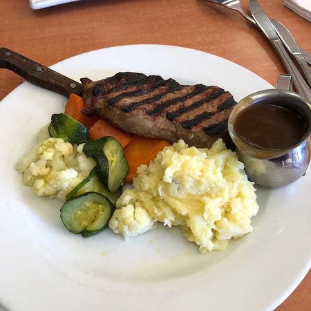 Picton Bowling Club Restaurant - Kingaroy Accommodation 0