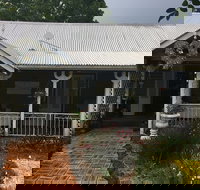 Little Cambridge - Kingaroy Accommodation