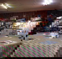 Oasis Rose Cafe - Kingaroy Accommodation