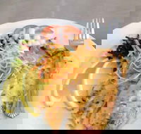 Fishy But Nice 2 - Springwood - Kingaroy Accommodation