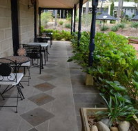 Meze Me Grove - Kingaroy Accommodation