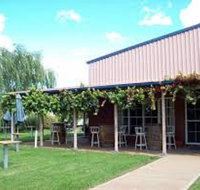 Red Earth Estate Dumpling House - Kingaroy Accommodation