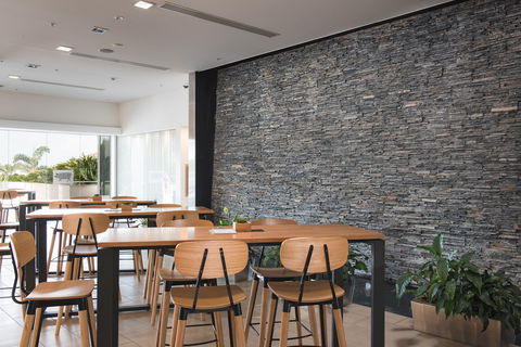 The Grill Pelican Waters - Kingaroy Accommodation 2