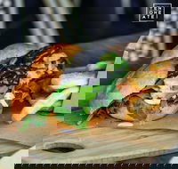 Ten One Ate - Kingaroy Accommodation