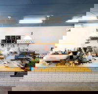 Bay Blue espresso bar - Kingaroy Accommodation