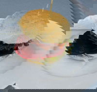 Burger Me - Kingaroy Accommodation