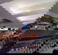 Carl's Jr. - Waterford - Kingaroy Accommodation