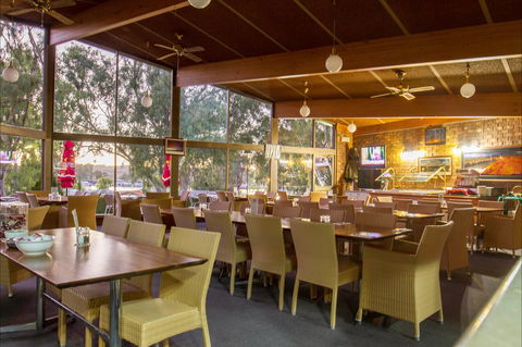 Cafe Mannum - Mannum Motel Complex - Kingaroy Accommodation 1
