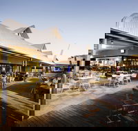 Kawana Waters Hotel - Kingaroy Accommodation