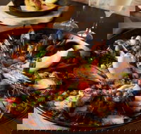 Richmond Oysters - Oakleigh - Kingaroy Accommodation