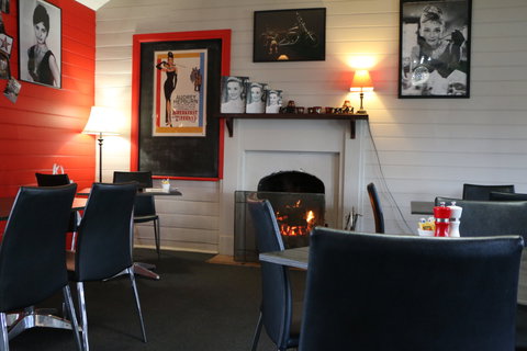 RnR's Diner - Kingaroy Accommodation 2