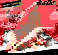 Laze Casual Dining  Desserts - Kingaroy Accommodation