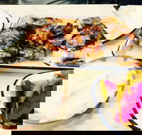 Don Louie's - Kingaroy Accommodation