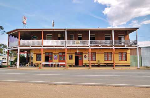Railway Hotel Bribbaree - Kingaroy Accommodation 1