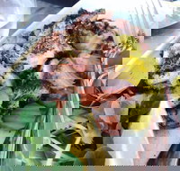 Maniatis Market Greek Dining - Kingaroy Accommodation