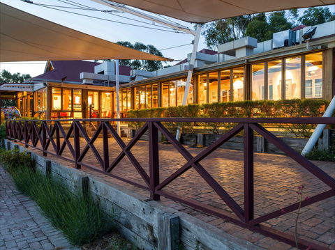 D'arenberg D'Arry's Verandah Restuarant - Kingaroy Accommodation 0