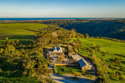 Samuel's Gorge Winery - Kingaroy Accommodation 0