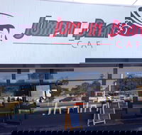 The Mandalay Bus - Kingaroy Accommodation