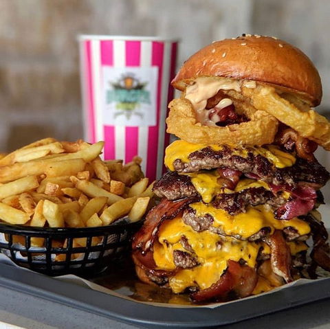 The Secret Burger Society - Kingaroy Accommodation 0