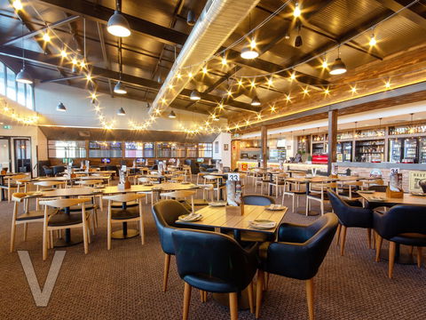 V Hotel - Kingaroy Accommodation 1