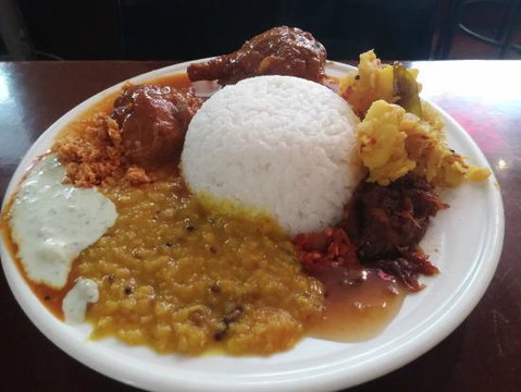 Sheni's Curries - Kingaroy Accommodation 0