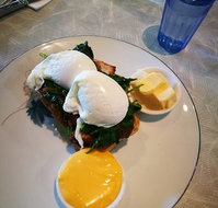 Machine Laundry Cafe - Kingaroy Accommodation