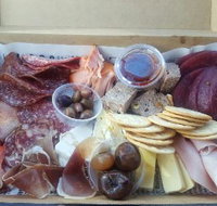 Feisty Hen Pantry - Kingaroy Accommodation